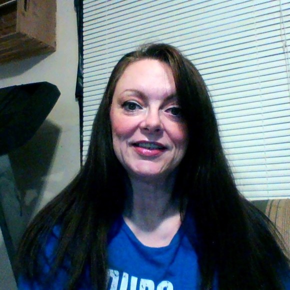 Meet your Posher, Cathy - Picture 1 of 1